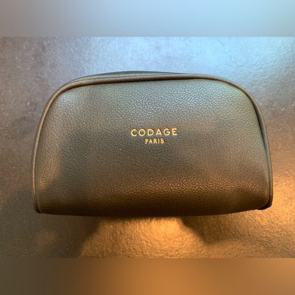 Codage Paris On the Road Again Travel Toiletry Set - Picture 3 of 7